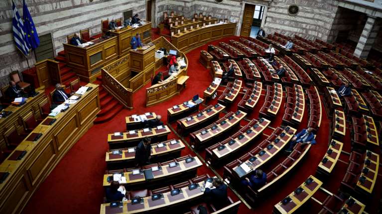 Βουλή: Ψηφίστηκε το νομοσχέδιο για τις αυτοδιοικητικές εκλογές - Τέλος η απλή αναλογική