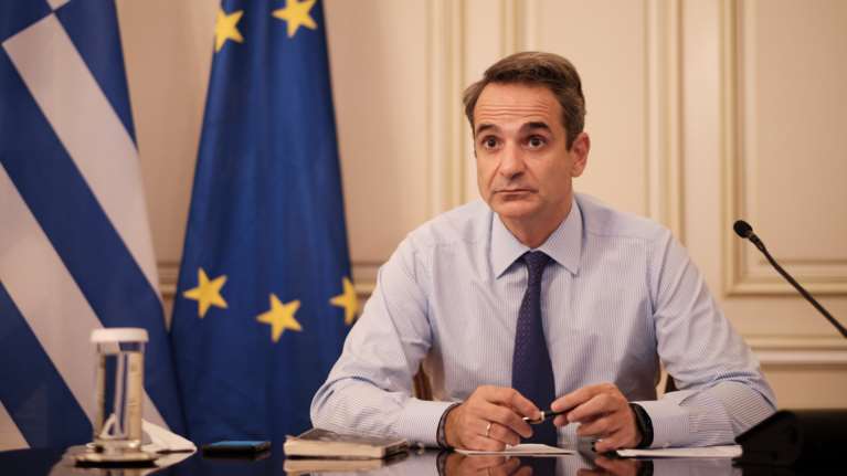 O Μητσοτάκης σε διαδικτυακή εκδήλωση για την εξάλειψη της βίας κατά των γυναικών - &quot;Θα ανοίξουν νέα κέντρα υποστήριξης&quot;