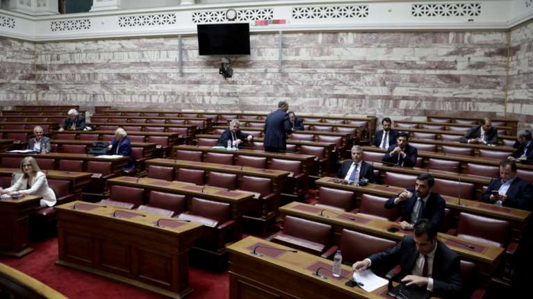 Προκαταρκτική - πηγές ΝΔ : &quot;Ο ΣΥΡΙΖΑ εγκαταλείπει τον Παπαγγελόπουλο&quot; με την αποχώρηση των βουλευτών του