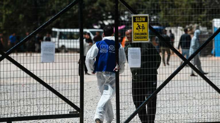 Στην Ελλάδα η υψηλότερη έκτακτη χρηματοδότηση της Κομισιόν για το μεταναστευτικό