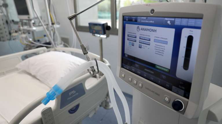 Ιατρικός Σύλλογος Θεσσαλονίκης: Κατειλημμένες κατά 90% οι κλίνες ΜΕΘ - Φόβοι για θανάτους από &quot;παραμελημένες&quot; παθήσεις