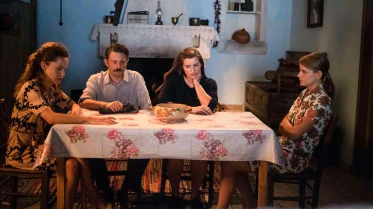 Άγριες Μέλισσες: Αντίστροφη μέτρηση για τον νέο κύκλο - Φωτογραφίες από τα γυρίσματα