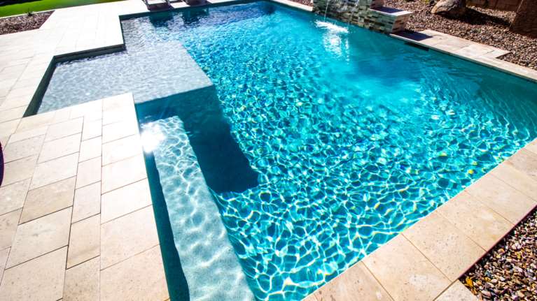 Πνιγμός 5χρονου στη Σαντορίνη: Για ανθρωποκτονία από αμέλεια κατηγορούνται οι υπεύθυνοι του ξενοδοχείου