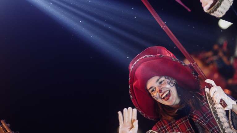 Τρίκαλα: Αναψε το μεγαλύτερο χριστουγεννιάτικο δέντρο - Επίσημη έναρξη για τον Μύλο των Ξωτικών [εικόνες - βίντεο]