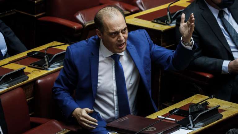 Ο Βελόπουλος έστειλε εξώδικα στα ΜΜΕ: Η Ελληνική Λύση δεν είναι ακροδεξιά