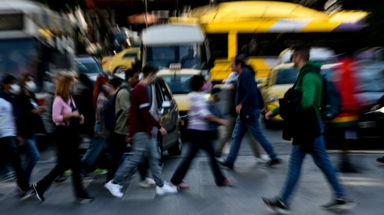 Γεροτζιάφας και Θωμαΐδης προτείνουν lockdown ή υποχρεωτικό εμβολιασμό - 10.000 τα κρούσματα τον Νοέμβριο χωρίς μέτρα