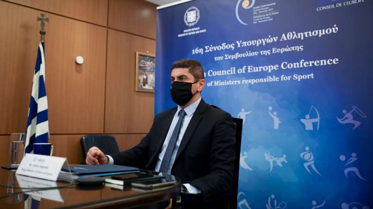 Λευτέρης Αυγενάκης: Πιστεύω την Μπεκατώρου - Είναι κυρία με Κ κεφαλαίο [βίντεο]