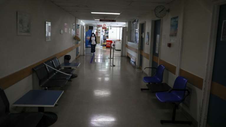 Κατερίνη: Φυλάκιση 10 μηνών στο γιατρό που πήρε φακελάκι 300 ευρώ για να χειρουργήσει ηλικιωμένο