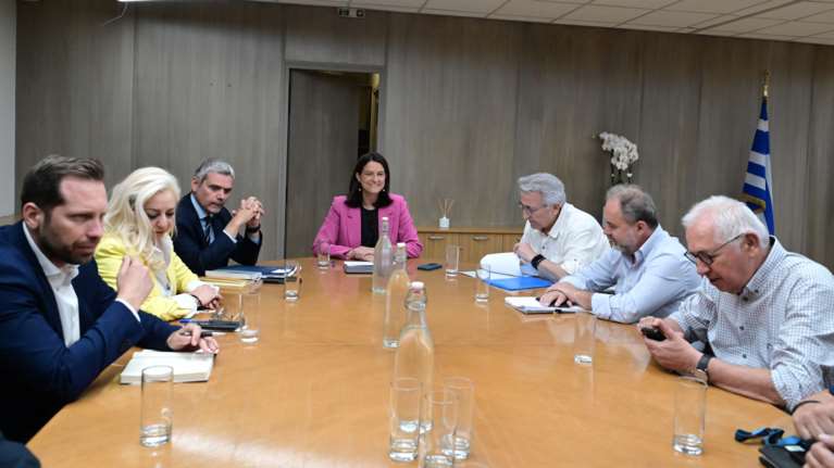 Απάντηση ΓΣΕΕ στο υπ. Εργασίας για την αποχώρηση από τον καθορισμό του κατώτατου μισθού: &quot;Προκάτ διαδικασία&quot;