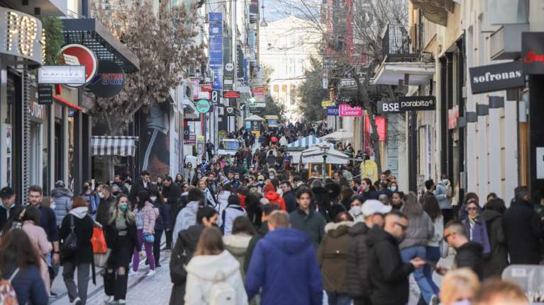 Οι 3+1 παρεμβάσεις που αυξάνουν μισθούς και συντάξεις, το food pass και η παροχή &quot;έκπληξη&quot;