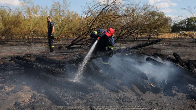 Υπό έλεγχο η φωτιά στον Ταύρο κοντά στη Λαχαναγορά
