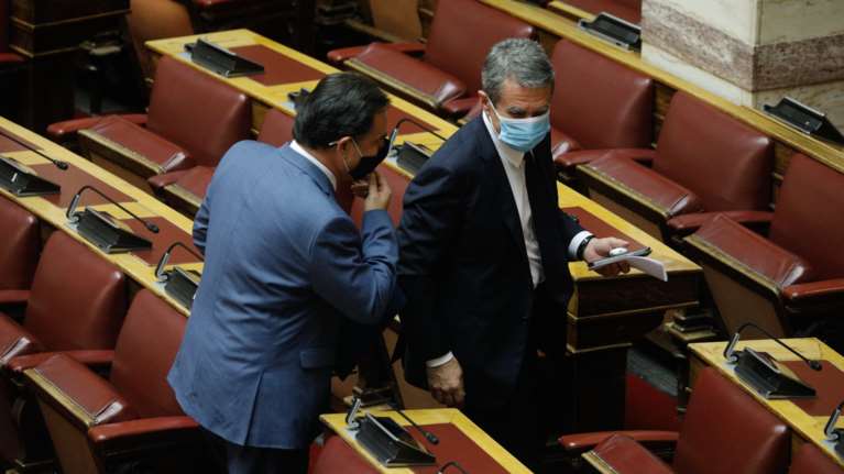 Στο ίδιο μήκος κύματος Γεωργιάδης και Λοβέρδος για την ρωσική εισβολή: Οχι &quot;ισαποστάκηδες&quot; και &quot;ναιμεναλλάδες&quot;