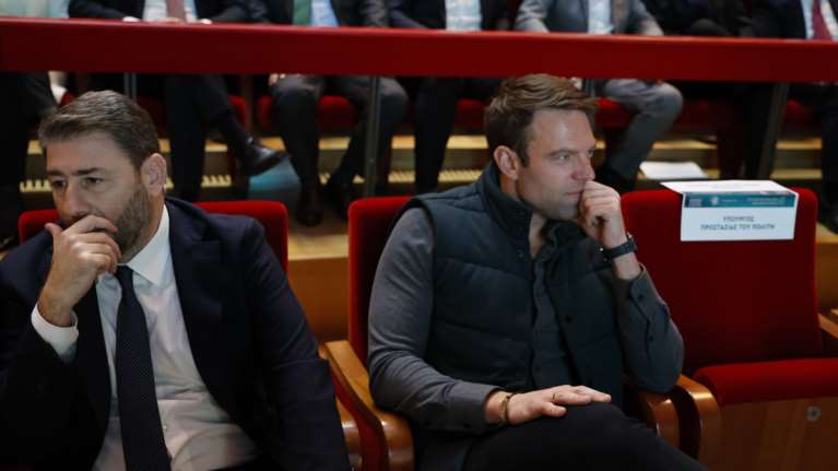 Κόντρα ΣΥΡΙΖΑ - ΠΑΣΟΚ μετά την απόφαση του ΣτΕ: &quot;Ουρά της κυβέρνησης ο Ανδρουλάκης&quot; - &quot;Ο Κασσελάκης παραβίασε το πόθεν έσχες&quot;