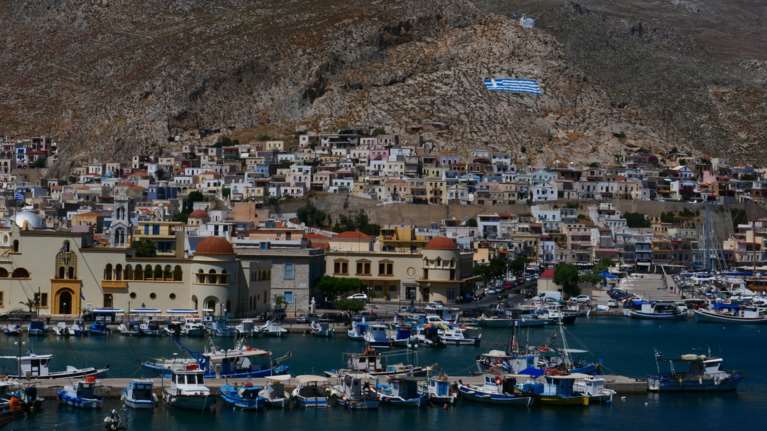 Κάλυμνος: Πακιστανός παρενοχλούσε σεξουαλικά την 20χρονη κόρη της Ελληνίδας συντρόφου του - "Θα με βίαζε"