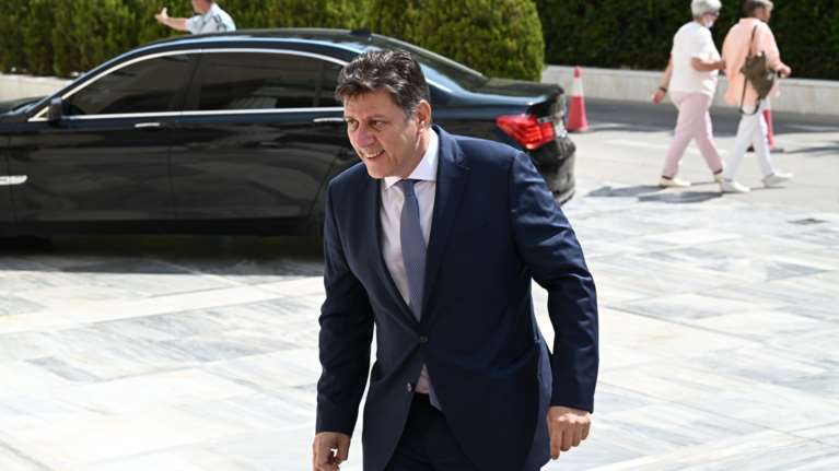 Ακατανόητη δήλωση Βαρβιτσιώτη για το πλήρωμα του Blue Horizon -&quot;Πήγαν να κάνουν τη δουλειά τους και βρέθηκαν κατηγορούμενοι&quot;