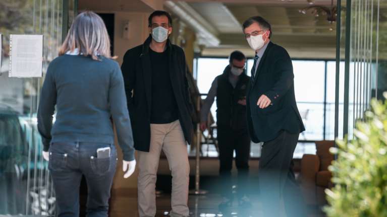 Τηλεδιάσκεψη Τσιόδρα-Αρκουμανέα με τον ιταλικό &quot;ΕΟΔΥ&quot;: Ελληνική πρόταση για συνεργασία κατά των επιδημιών