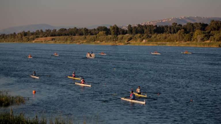 Σοκ στη Θεσσαλονίκη: Αθλήτρια κωπηλασίας μήνυσε τον προπονητή της για σεξουαλική κακοποίηση [βίντεο]