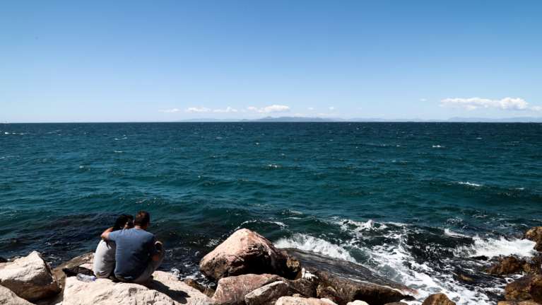 Αίθριος καιρός με άνοδο της θερμοκρασίας σε όλη τη χώρα