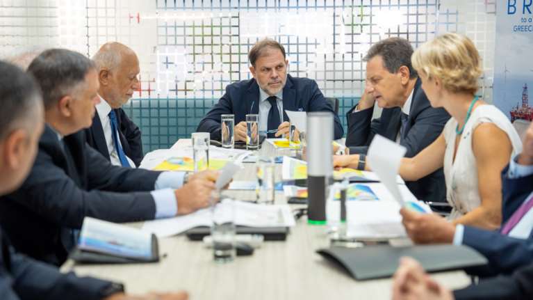 Έκδοση άδειας έρευνας για πιλοτικά έργα υπεράκτιων αιολικών πάρκων