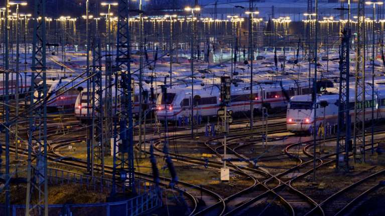 Γερμανία: Πανεθνική απεργία στις μεταφορές την Παρασκευή - Θα υπάρξουν προβλήματα