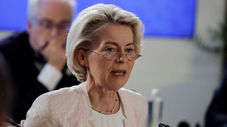 Το μεγάλο παζάρι των Βρυξελλών: Η 65χρονη Ούρσουλα φον ντερ Λάιεν βαδίζει προς δεύτερη θητεία