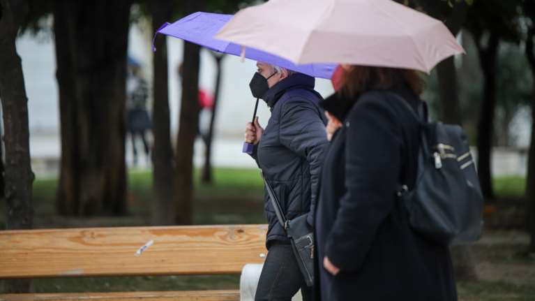 Meteo: Βροχές και συννεφιά τη Δευτέρα