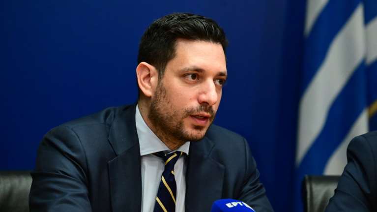 ΣΥΡΙΖΑ κατά Κυρανάκη: Επιβεβαίωσε την οργανική διασύνδεση της ΝΔ με την Ομάδα Αλήθειας και την Blue Skies