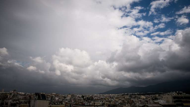 Προειδοποίηση Καλλιάνου: Κακοκαιρία εξπρές στην Αττική - Πόσο θα διαρκέσει, πού "χτυπά" [βίντεο]