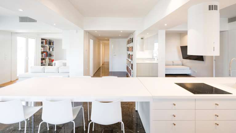 Ένα διαμέρισμα στην Πάτρα που εμπνεύστηκε από ολλανδικό πίνακα