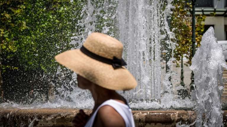 Καιρός: Προ των πυλών ο πρώτος μίνι καύσωνας - Οι περιοχές που θα &quot;χτυπήσουν&quot; τα 38άρια