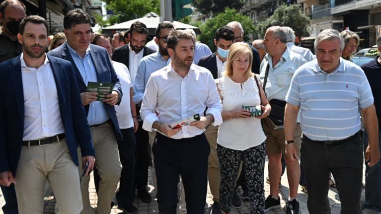 Ανδρουλάκης: Να πάρει άμεσα μέτρα για την αντιμετώπιση της ακρίβειας η κυβέρνηση - Περιοδεία στην Τούμπα