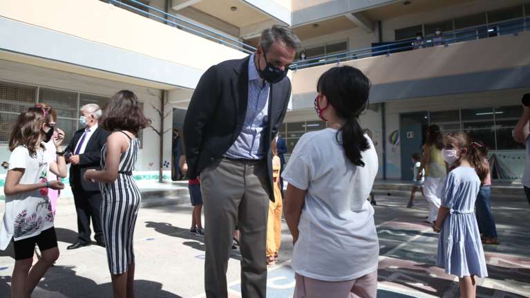 Μήνυμα Μητσοτάκη: Θαυμάζω την υπευθυνότητα που δείχνουν τα παιδιά φορώντας μάσκα
