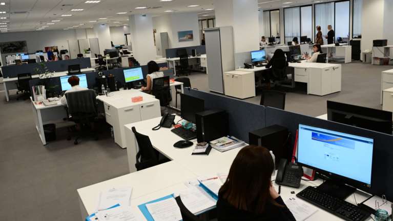 Δημόσιοι υπάλληλοι: Οι βασικές αλλαγές στα πειθαρχικά συμβούλια για να μην εκρεμμούν για χρόνια οι υποθέσεις