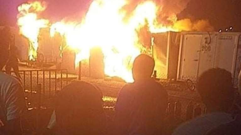 Μυτιλήνη: Μεγάλη φωτιά στο ΚΥΤ του Καρά Τεπέ [εικόνες]