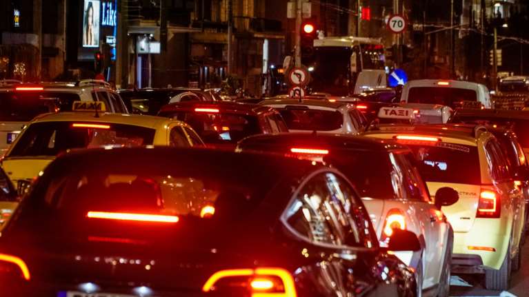 Τεράστιο μποτιλιάρισμα σε όλη την Αθήνα: Μεγάλες καθυστερήσεις, έληξε η στάση εργασίας σε μετρό, ΗΣΑΠ και τραμ