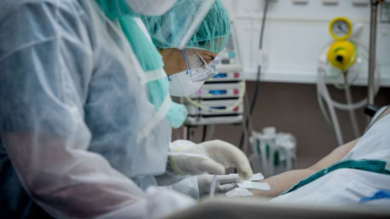 Κορονοϊός- Αθ. Εξαδάκτυλος: Απαραίτητο &quot;ιατρικό εργαλείο&quot; το lockdown