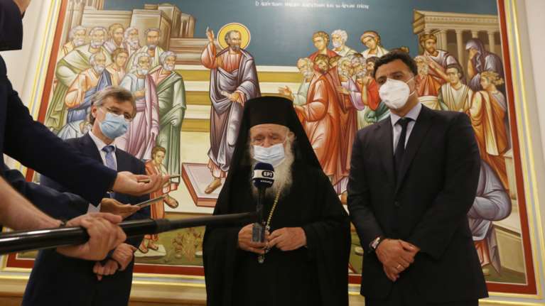 Ιερά Σύνοδος: &quot;Ελεύθερη επιλογή ο εμβολιασμός&quot; ως αποκλειστική λύση για την αναχαίτιση της πανδημίας