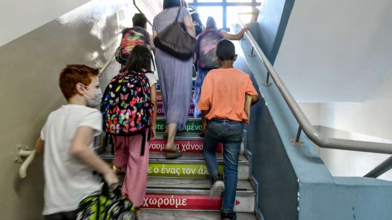 Στο Νοσοκομείο Αγρινίου τρεις μαθητές Δημοτικού - Εισέπνευσαν σκόνη πυροσβεστήρα