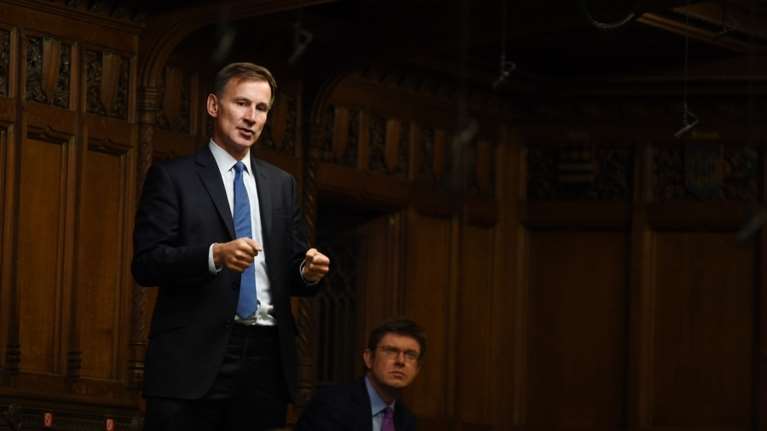 Βρετανία: Νέος υπουργός Οικονομικών ο Τζέρεμι Χαντ - Γιος ναυάρχου και ο μακροβιότερος υπ. Υγείας