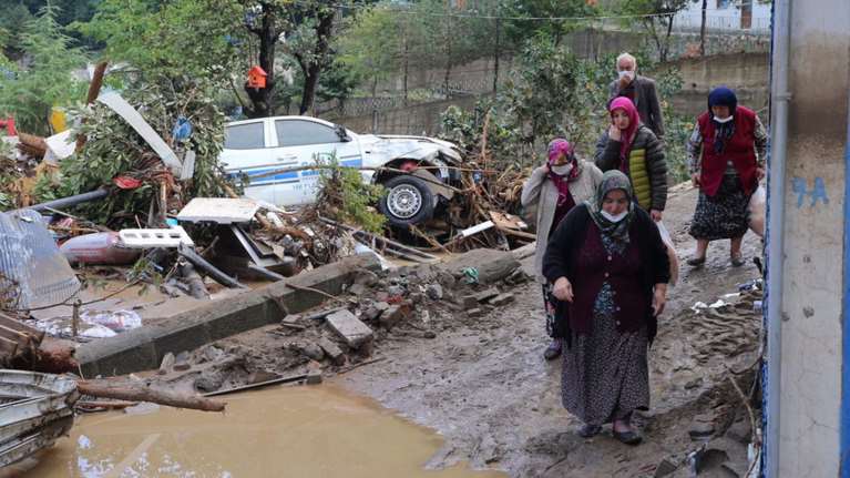 Πλημμύρες στη Τουρκία: Τουλάχιστον 5 νεκροί και 12 αγνοούμενοι [Εικόνες]