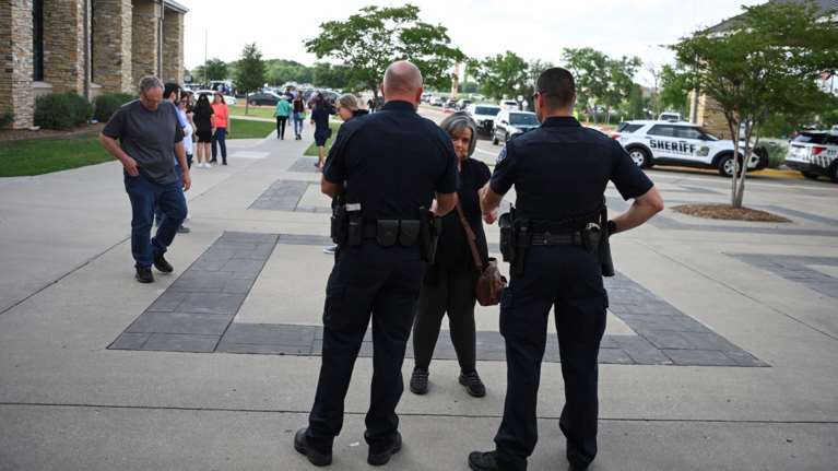 Τέξας: Υμνητής του Χίτλερ ο δράστης του μακελειού σε εμπορικό κέντρο