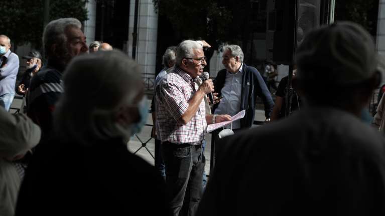 Ποιοι συνταξιούχοι δικαιούνται προκαταβολές επικουρικών συντάξεων - Υψους 100 ευρώ