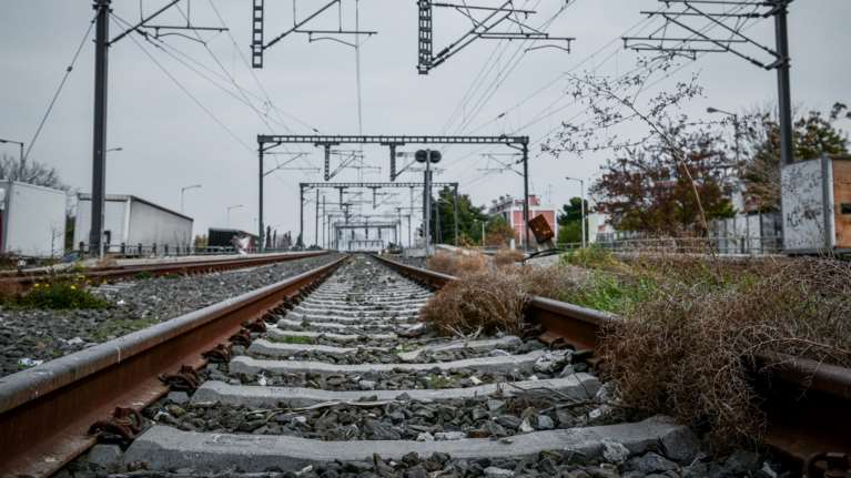 Καθίζηση της σιδηροδρομικής γραμμής στη σήραγγα Όθρυος - Πού οφείλεται το πρόβλημα σύμφωνα με τον ΟΣΕ