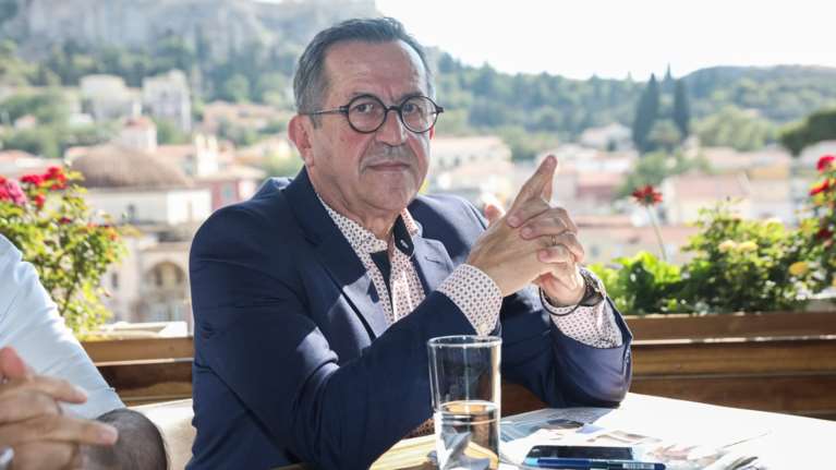 Νίκος Νικολόπουλος: Κατήγγειλε ότι το κόμμα του αποκλείστηκε από τους "χάκερς του Πιερρακάκη"