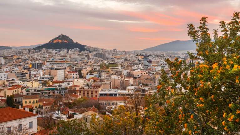 Καιρός: 24αρια σήμερα με τοπικές βροχές και σκόνη - Η πρόγνωση έως την Κυριακή του Πάσχα