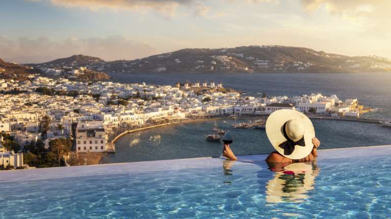 &quot;Φαρμακείο&quot; τα πακέτα διακοπών - Ποιοι προορισμοί σε Ελλάδα και εξωτερικό ακρίβυναν περισσότερο φέτος