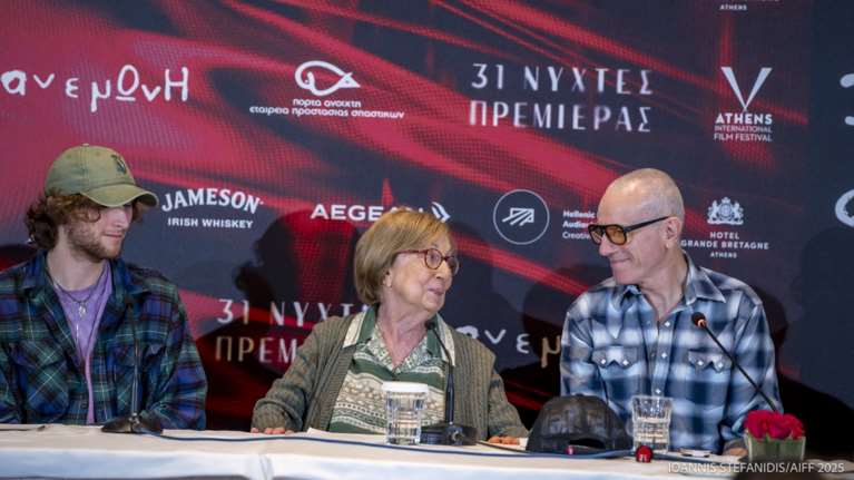 Ο Ντάνιελ Ντέι-Λιούις στην Αθήνα για την πρεμιέρα της ταινίας &quot;Ανεμώνη&quot;: &quot;Δεν είμαι ερημίτης&quot;