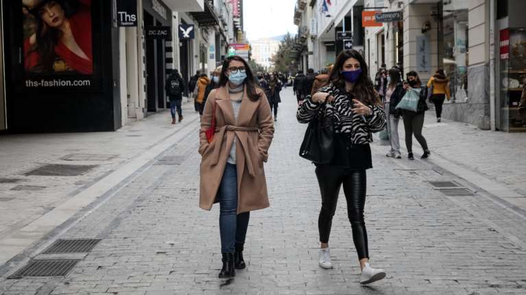 Κορονοϊός: Στο &quot;κόκκινο&quot; η Αττική με 762 κρούσματα - Σαρώνει ο ιός σε Κέντρο, Δυτ. Προάστια και Πειραιά