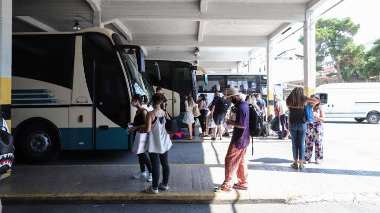 Χαλκιδική: Απολύθηκε οδηγός ΚΤΕΛ - Κατηγορείται ότι παρενόχλησε 16χρονη