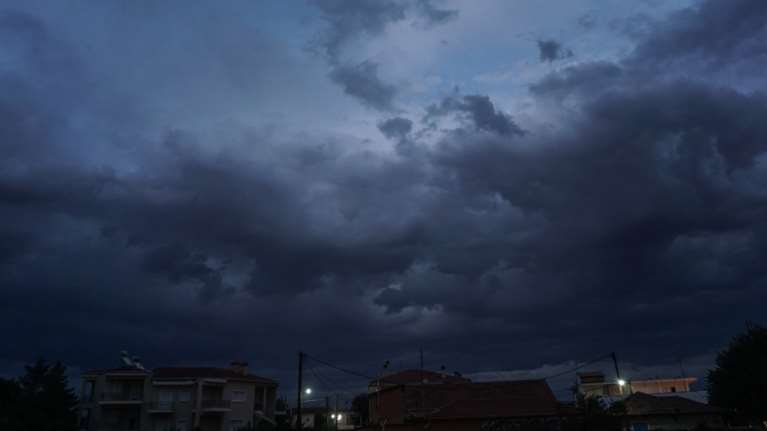 Κακοκαιρία Eva: Μετά την Αθήνα, μήνυμα του 112 και στη Θεσσαλονίκη